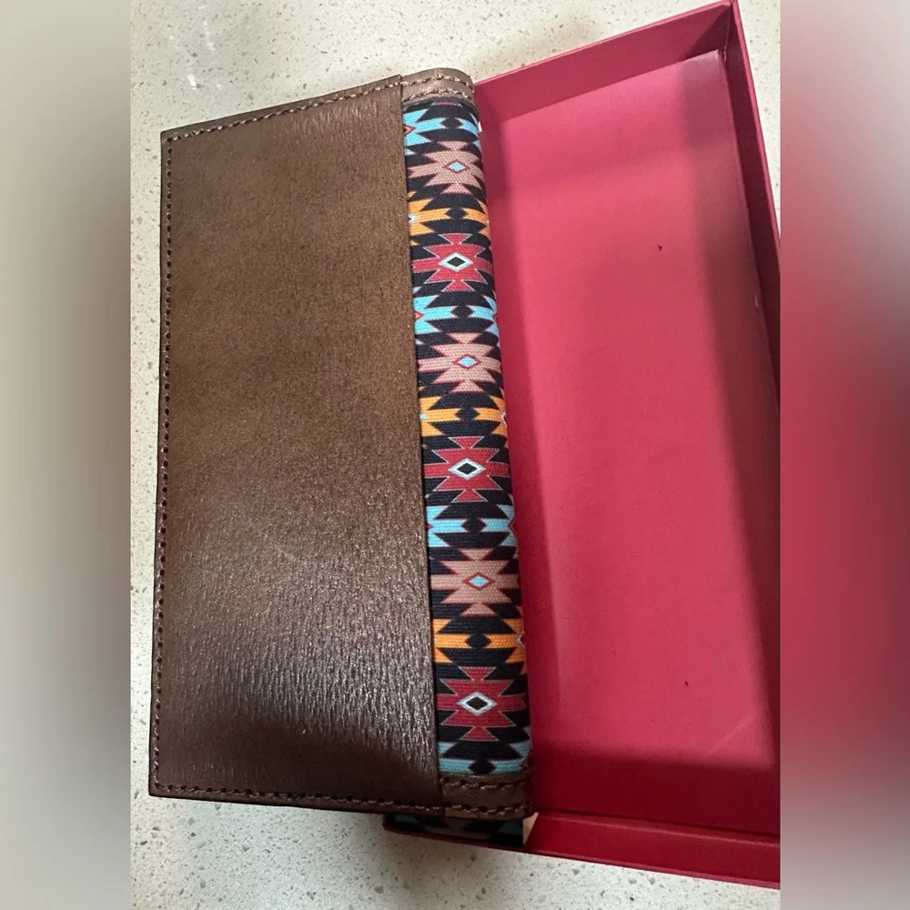 Red Dirt Hat new box